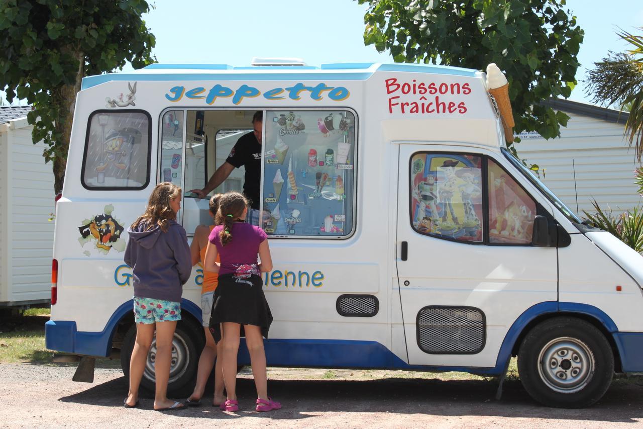 Camping Barataud Saint-Denis-dʼOléron Zewnętrze zdjęcie